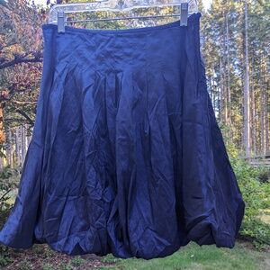 Body By Victoria Size 8 Dark Blue Skirt